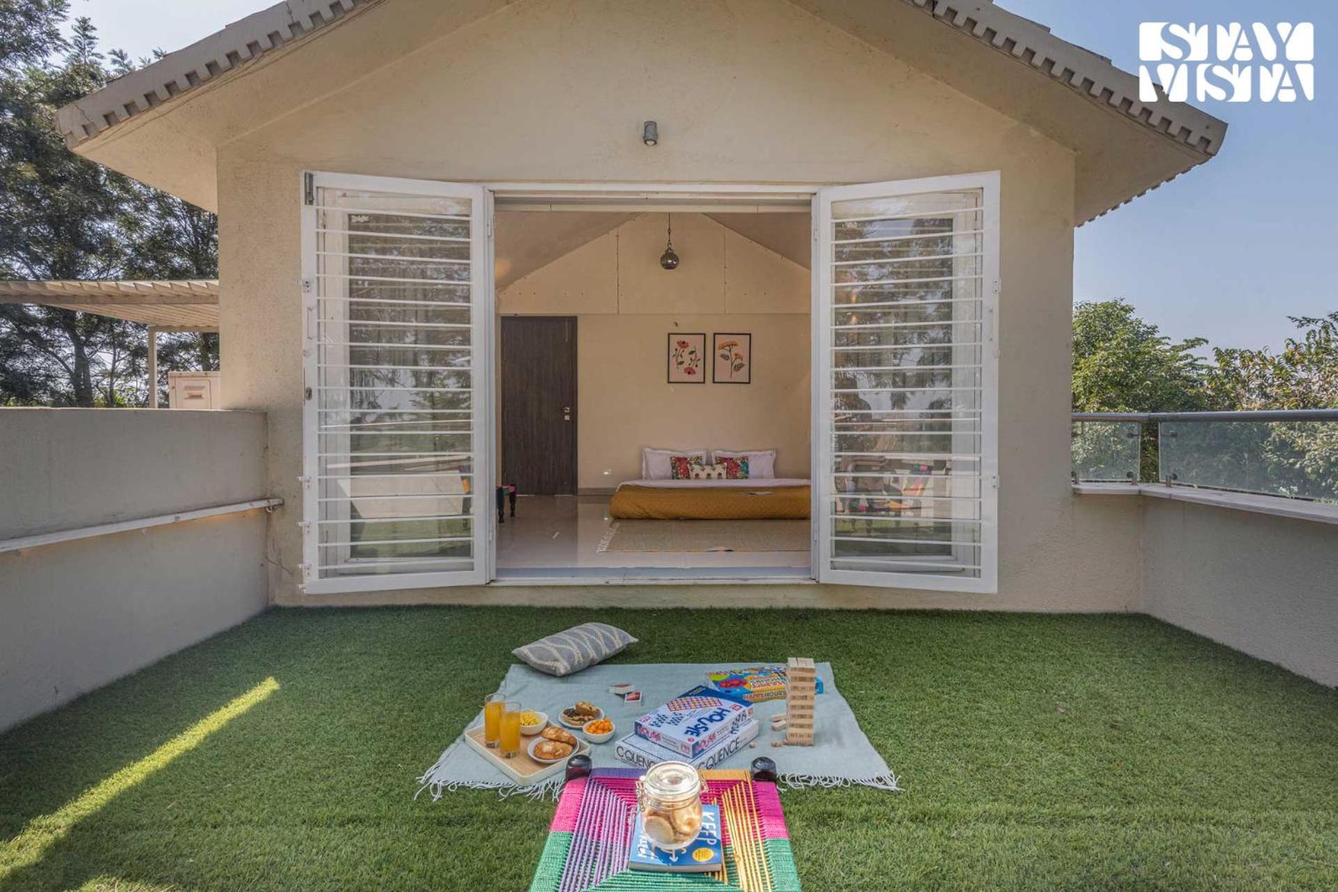 Stayvista'S Silver Grove - Serene Haven With Expansive Lawn & Terrace Nashik Dış mekan fotoğraf