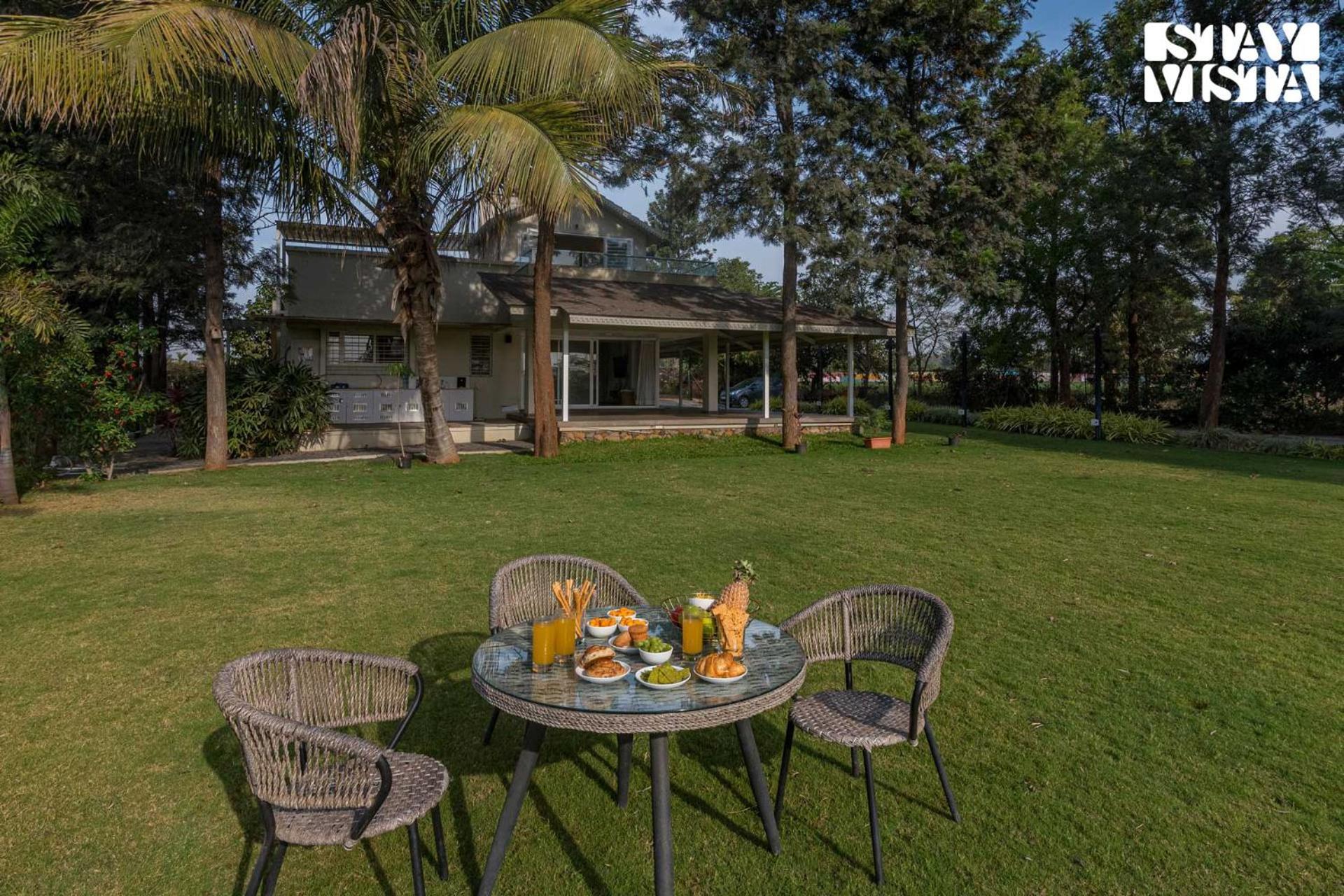 Stayvista'S Silver Grove - Serene Haven With Expansive Lawn & Terrace Nashik Dış mekan fotoğraf