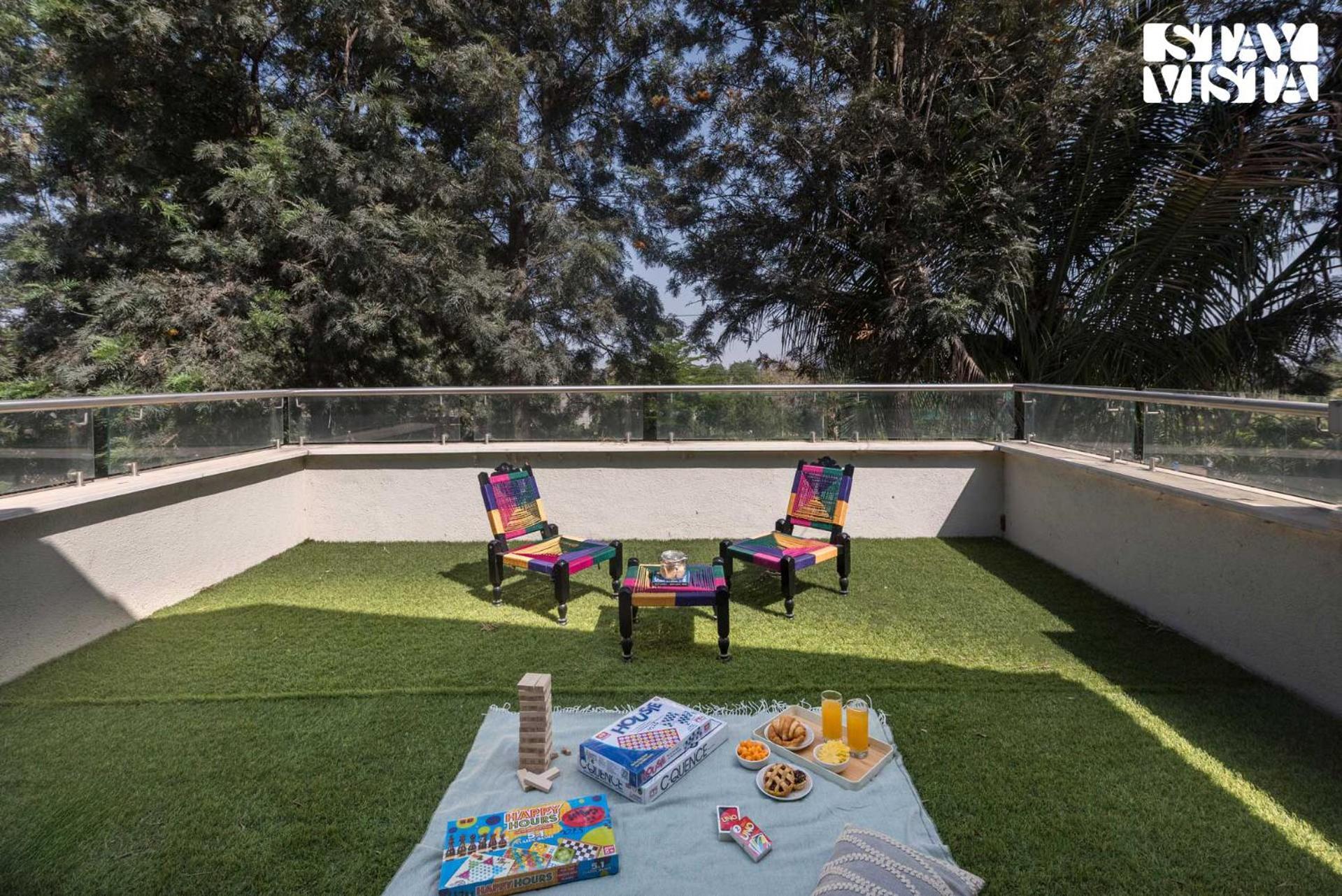 Stayvista'S Silver Grove - Serene Haven With Expansive Lawn & Terrace Nashik Dış mekan fotoğraf